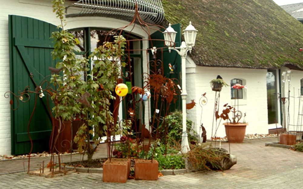 Hotel, Restaurant, Cafe Pharisaeerhof - Nordseeurlaub Mit Hund Nordstrand Exterior foto
