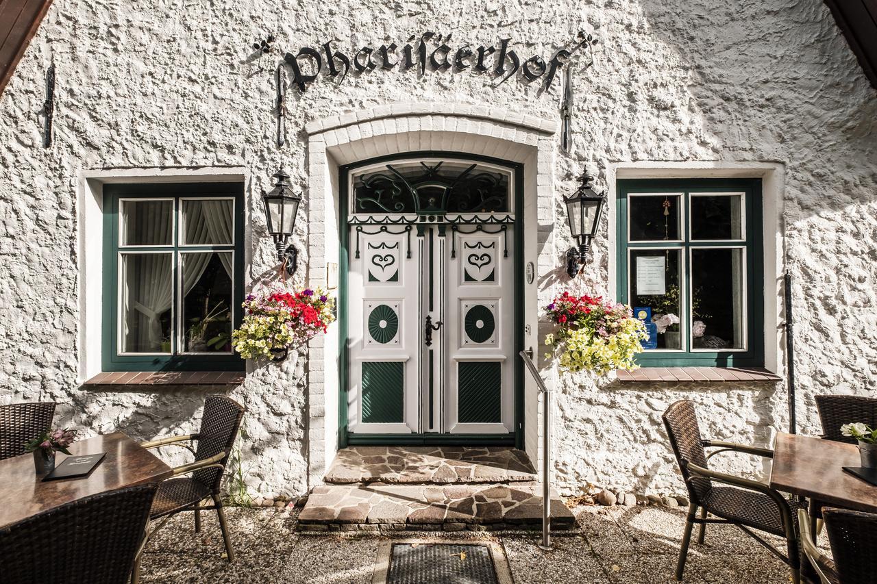 Hotel, Restaurant, Cafe Pharisaeerhof - Nordseeurlaub Mit Hund Nordstrand Exterior foto